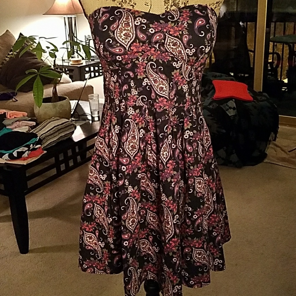 Strapless paisley dress